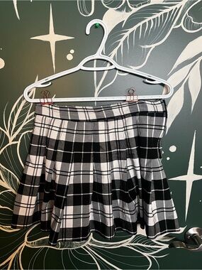 🖤🤍 Black & White Plaid Pleated Mini Skirt 🤍🖤